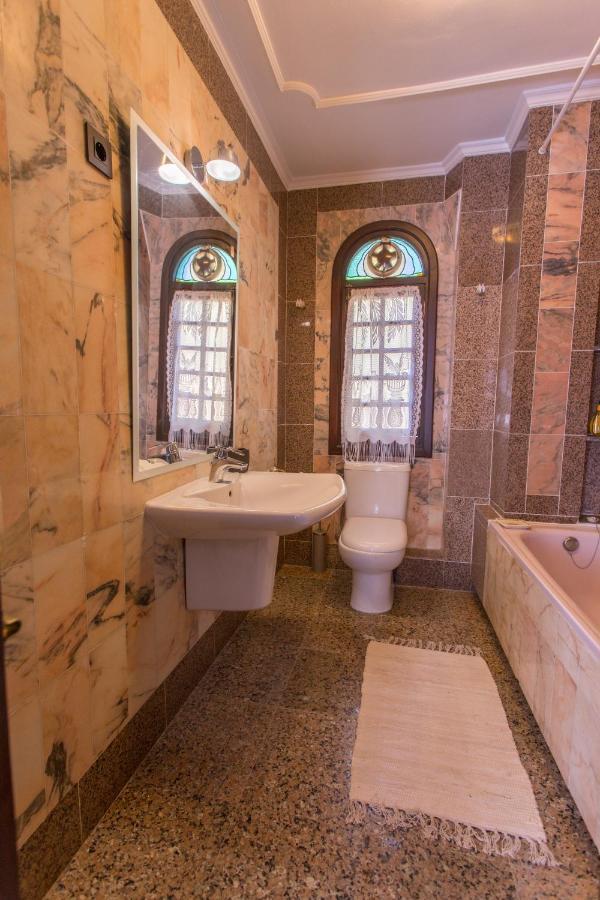 Apartamentos Gaudi Style Naquera Bagian luar foto