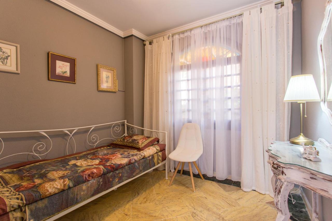 Apartamentos Gaudi Style Naquera Bagian luar foto