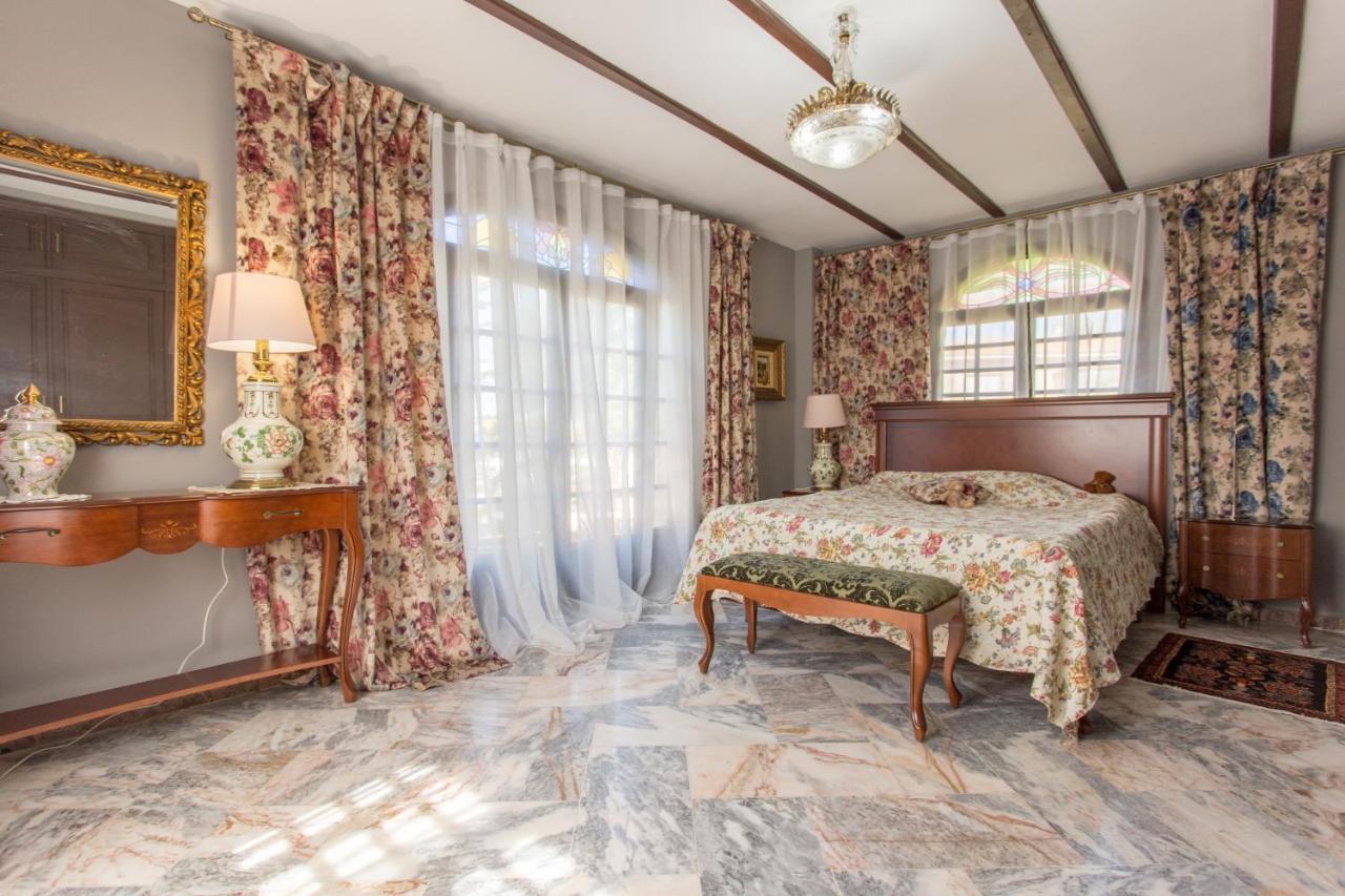 Apartamentos Gaudi Style Naquera Bagian luar foto